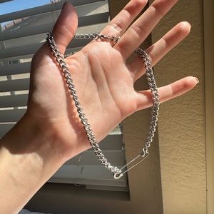 Silver safety pin thick-chained necklace/choker 12”